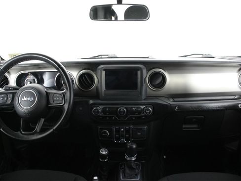 Used 2021 Jeep Wrangler Unlimited Sport image 7