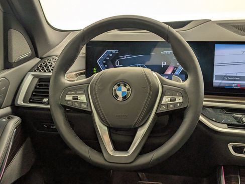 Certified 2025 BMW X5 xDrive40i w/ Climate Comfort Package image 18