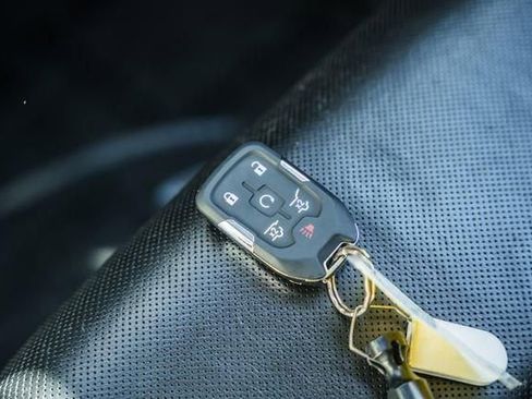 Used 2016 GMC Yukon SLT w/ Open Road Package image 50