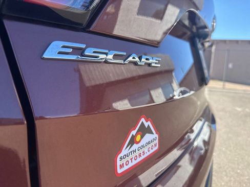 Used 2018 Ford Escape SE w/ SE Sync 3 Package image 11