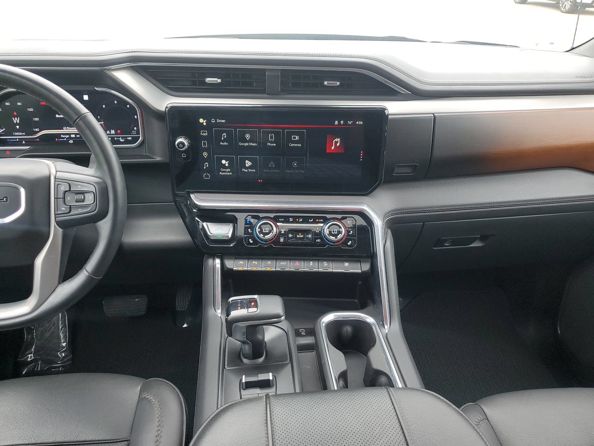 Used 2023 GMC Sierra 1500 Denali w/ Denali Reserve Package AWD/4WD image 10
