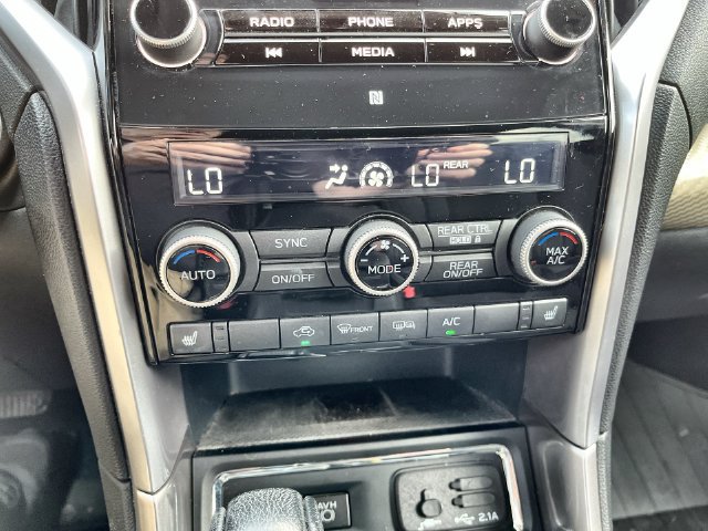 Used 2019 Subaru Ascent Premium w/ Popular Package #2 AWD/4WD image 25