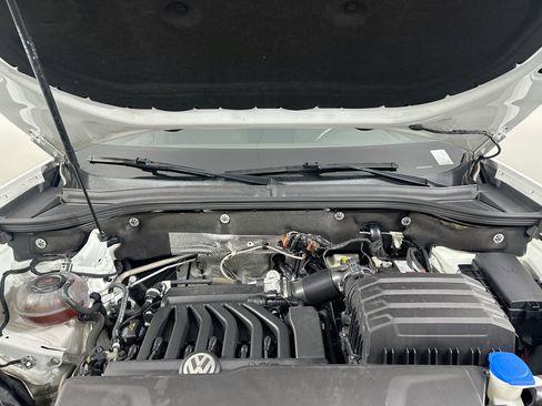 Used 2023 Volkswagen Atlas Cross Sport SE FWD image 35