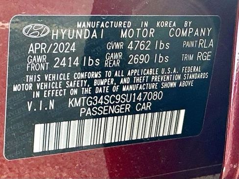 Certified 2025 Genesis G70 2.5T w/ Sport Prestige Package image 24