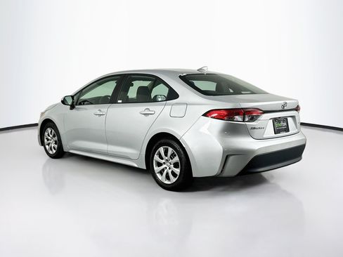 Used 2024 Toyota Corolla LE FWD image 5