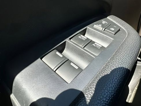 Used 2020 Honda Pilot Touring image 20