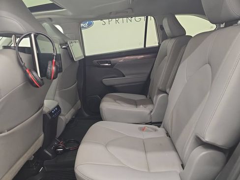 Used 2021 Toyota Highlander Limited AWD/4WD image 18