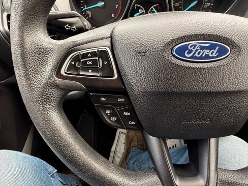 Used 2019 Ford Escape S FWD image 32