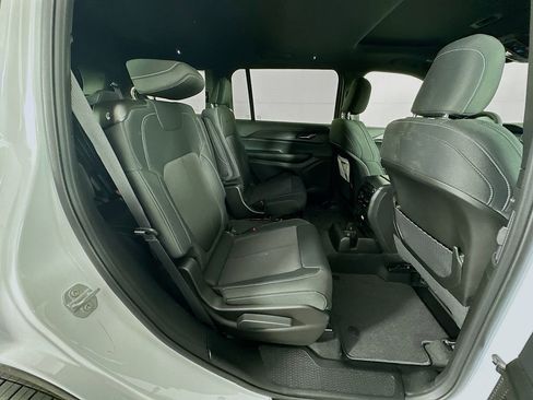 New 2026 Jeep Grand Cherokee L Laredo AWD/4WD image 35
