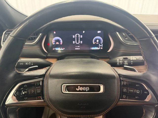 Used 2021 Jeep Grand Cherokee L Summit w/ Luxury Tech Group V AWD/4WD image 6