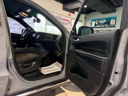 Used 2023 Dodge Durango SXT image 40