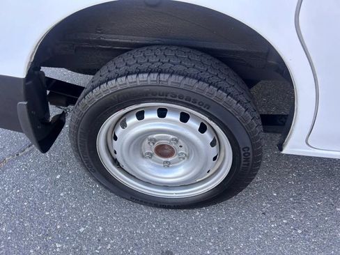 Used 2021 Nissan NV200 S FWD image 27