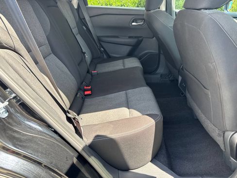 Used 2025 Nissan Rogue SV FWD image 15