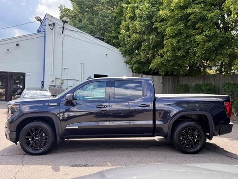 Used 2024 GMC Sierra 1500 Elevation AWD/4WD image 3