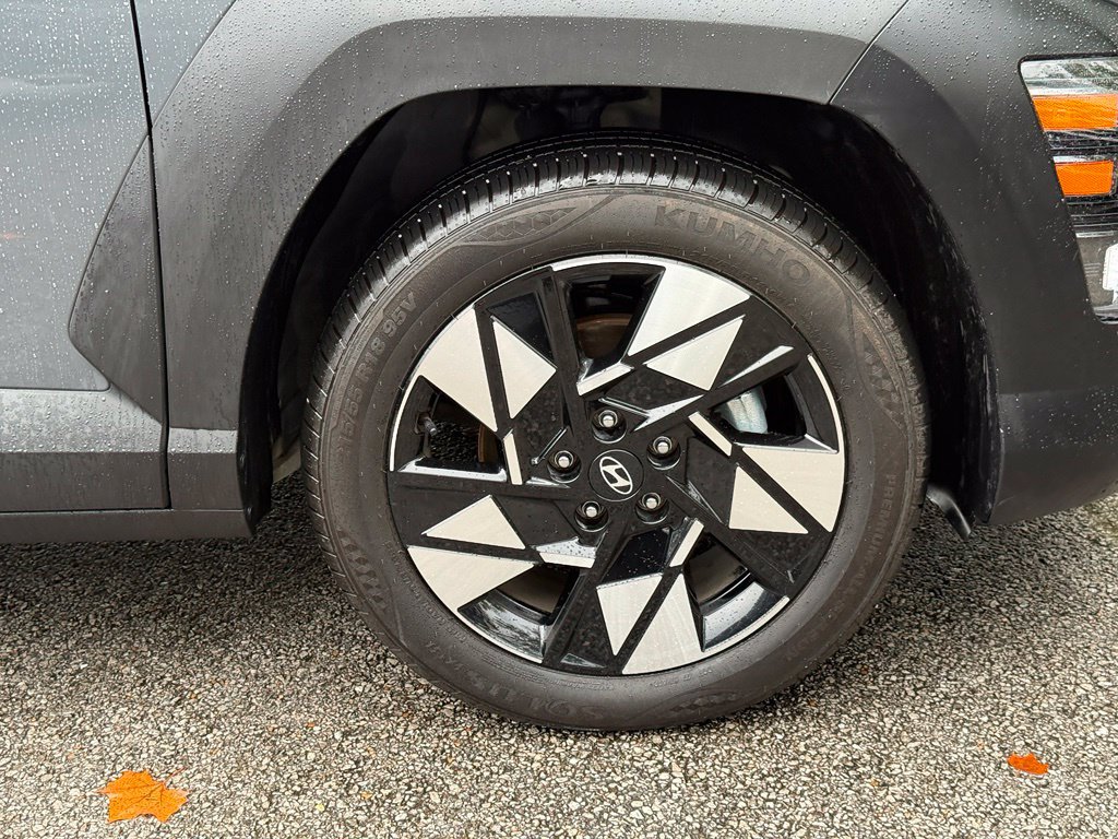 Used 2025 Hyundai Kona SEL FWD image 36