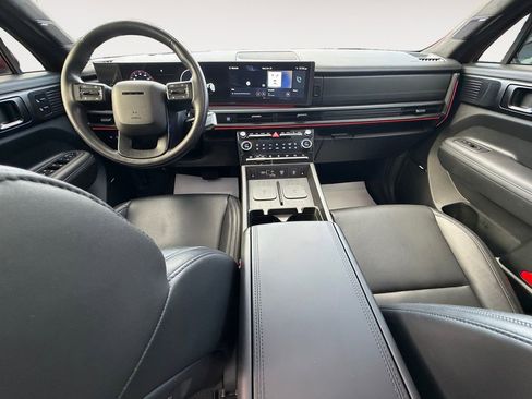 Used 2024 Hyundai Santa Fe Calligraphy image 18