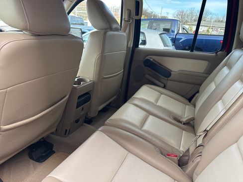 Used 2009 Ford Explorer Eddie Bauer image 18