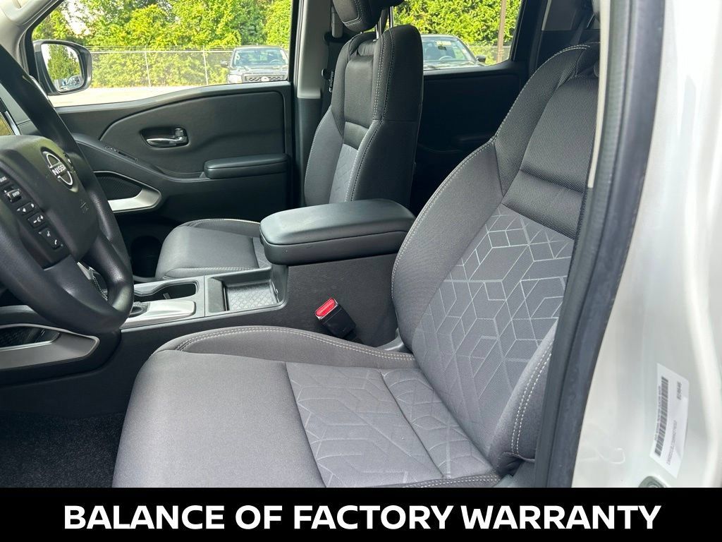 Certified 2025 Nissan Frontier SV RWD image 11