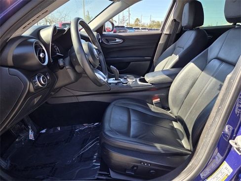 Used 2021 Alfa Romeo Giulia Sprint w/ Nero Edizione image 12