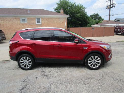 Used 2017 Ford Escape Titanium FWD image 5