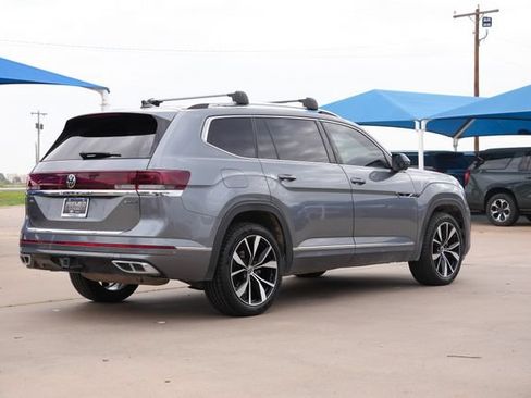 Used 2024 Volkswagen Atlas SEL Premium R-Line AWD/4WD image 3