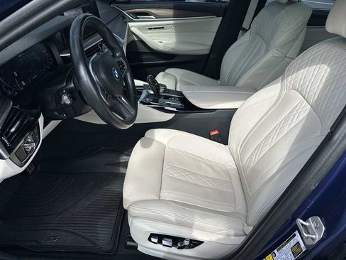 Used 2023 BMW 530e xDrive w/ Executive Package AWD/4WD image 19