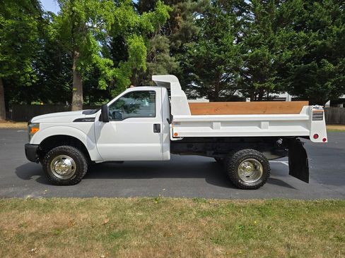 Used 2012 Ford F350 XL w/ Trailer Tow Pkg image 3