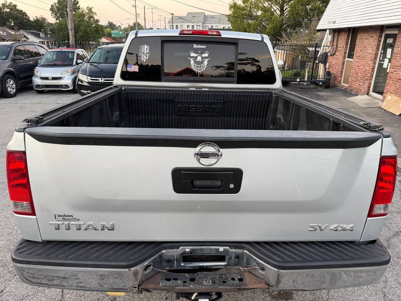 Used 2013 Nissan Titan SV AWD/4WD image 12