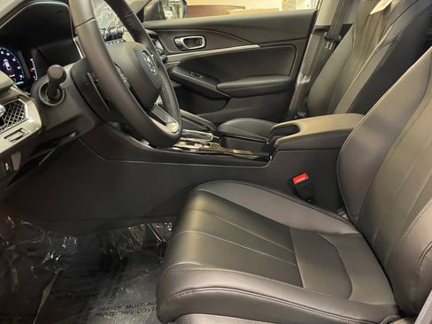 New 2025 Acura Integra image 28