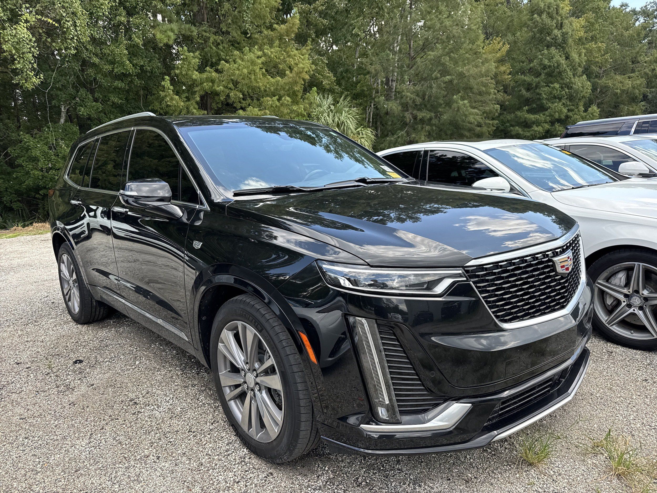 Used 2024 Cadillac XT6 Premium Luxury w/ Platinum Package FWD image 4