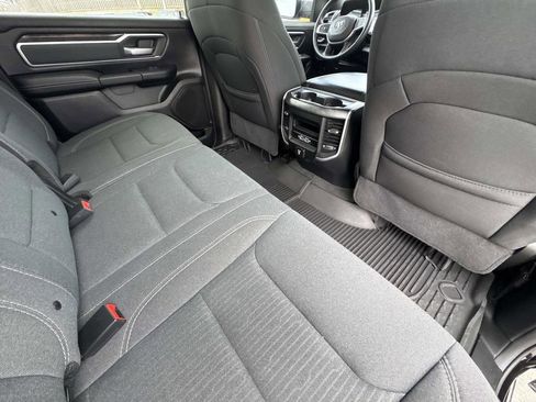 Used 2021 RAM 1500 Big Horn image 17