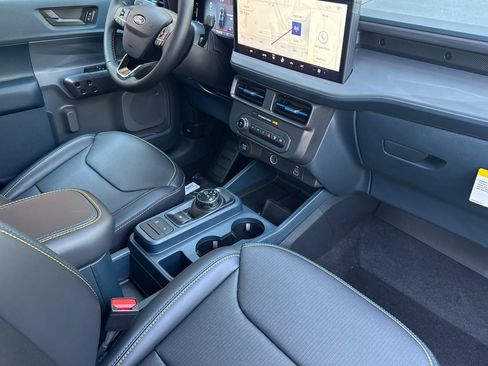 New 2025 Ford Maverick Lobo AWD/4WD image 19