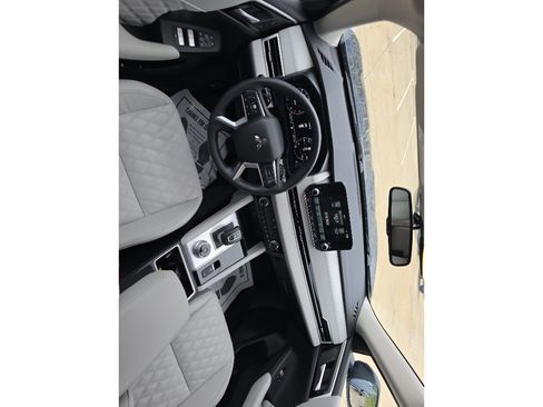 Used 2024 Mitsubishi Outlander SEL AWD/4WD image 9