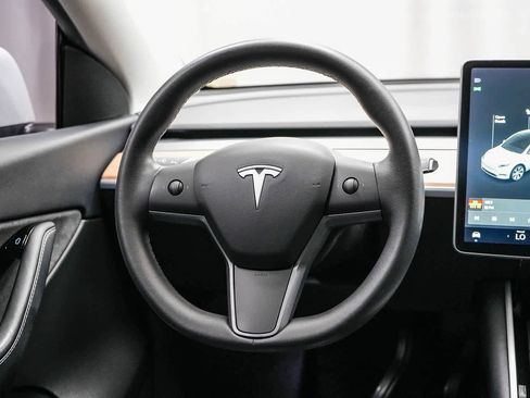 Used 2020 Tesla Model Y Long Range AWD/4WD image 14