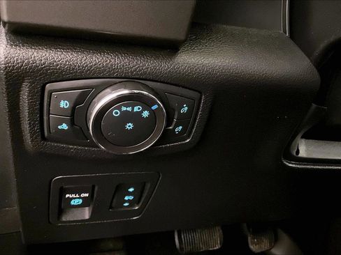 Certified 2018 Ford F150 XLT w/ Equipment Group 302A Luxury image 30