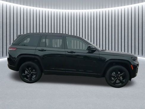 New 2026 Jeep Grand Cherokee Limited w/ Limited Altitude Package image 5