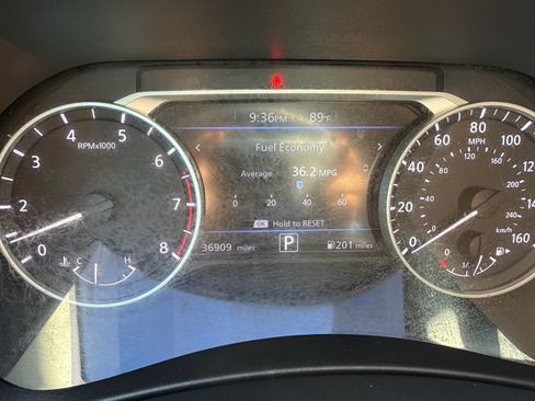 Certified 2024 Nissan Sentra SV FWD image 20