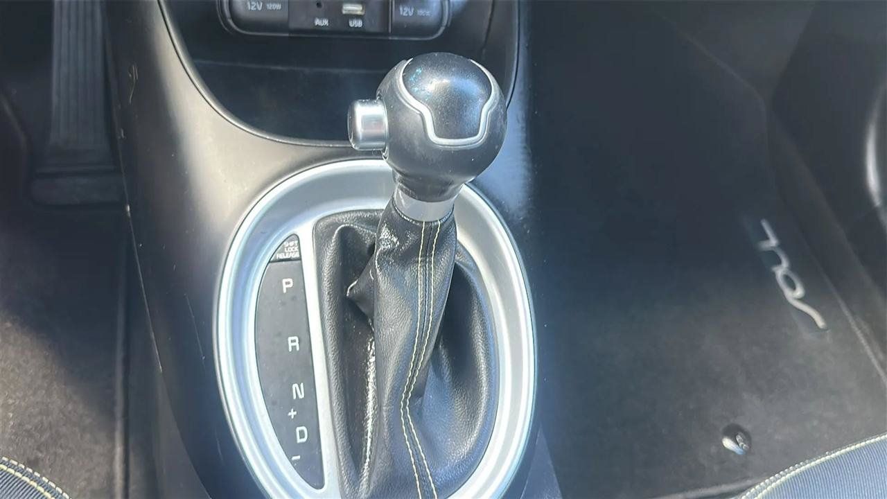 Used 2016 Kia Soul + FWD image 41