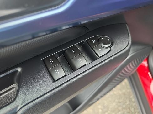 New 2026 Chevrolet Equinox EV LT FWD image 27