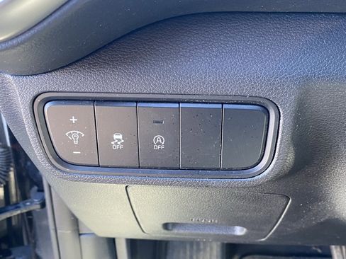 Certified 2023 Kia Soul LX image 10