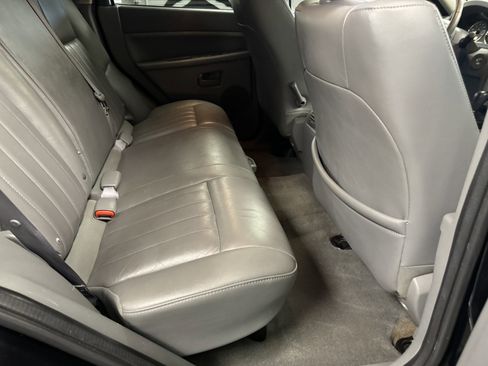 Used 2007 Jeep Grand Cherokee Laredo RWD image 15