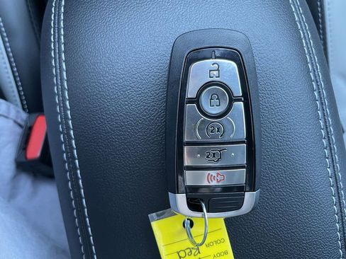 Used 2024 Ford Escape SE FWD image 29
