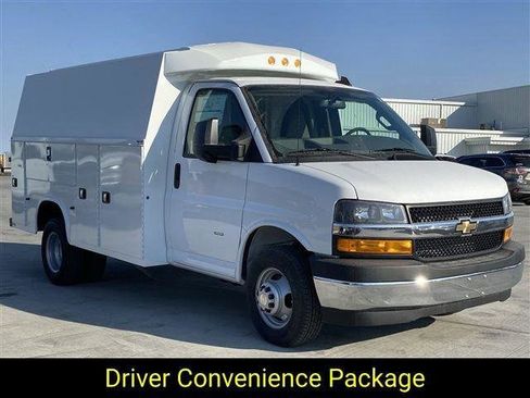 New 2024 Chevrolet Express 3500 w/ Power Convenience Package image 19