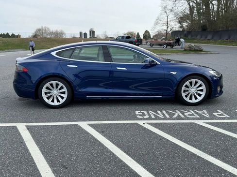 Used 2016 Tesla Model S 90D image 7