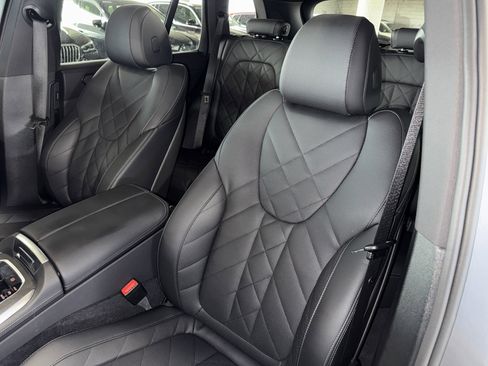 Certified 2025 BMW X5 xDrive50e w/ Premium Package image 33