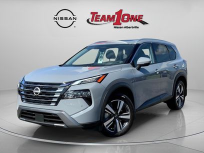 New 2025 Nissan Rogue SL w/ Tech Package