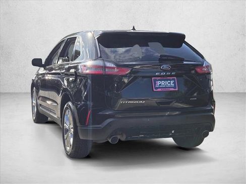 Certified 2022 Ford Edge Titanium AWD/4WD image 7