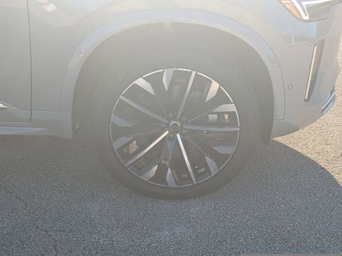 New 2026 Volvo XC90 B6 Ultra w/ Protection Package image 10