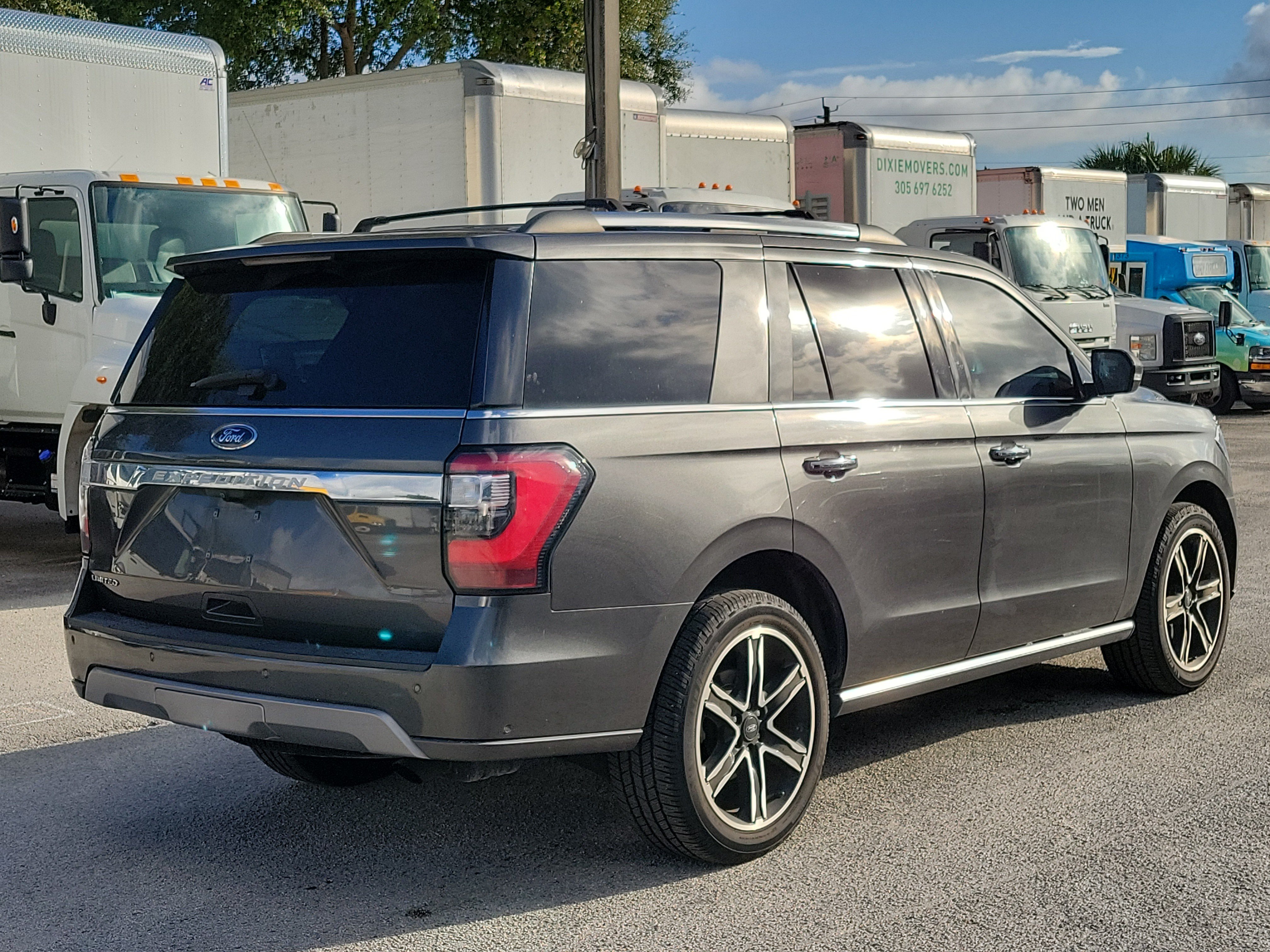 Used 2021 Ford Expedition Limited RWD image 5