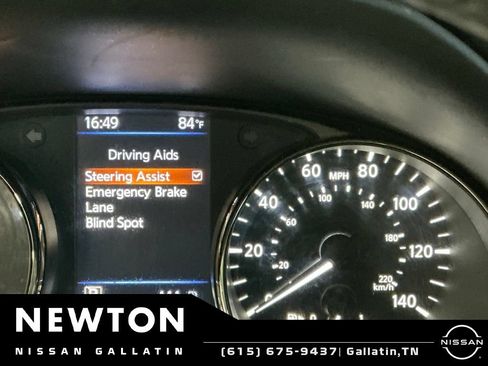 Used 2019 Nissan Rogue SV w/ Premium Package FWD image 25